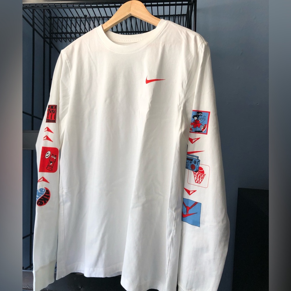 Nike long sleeve tee
